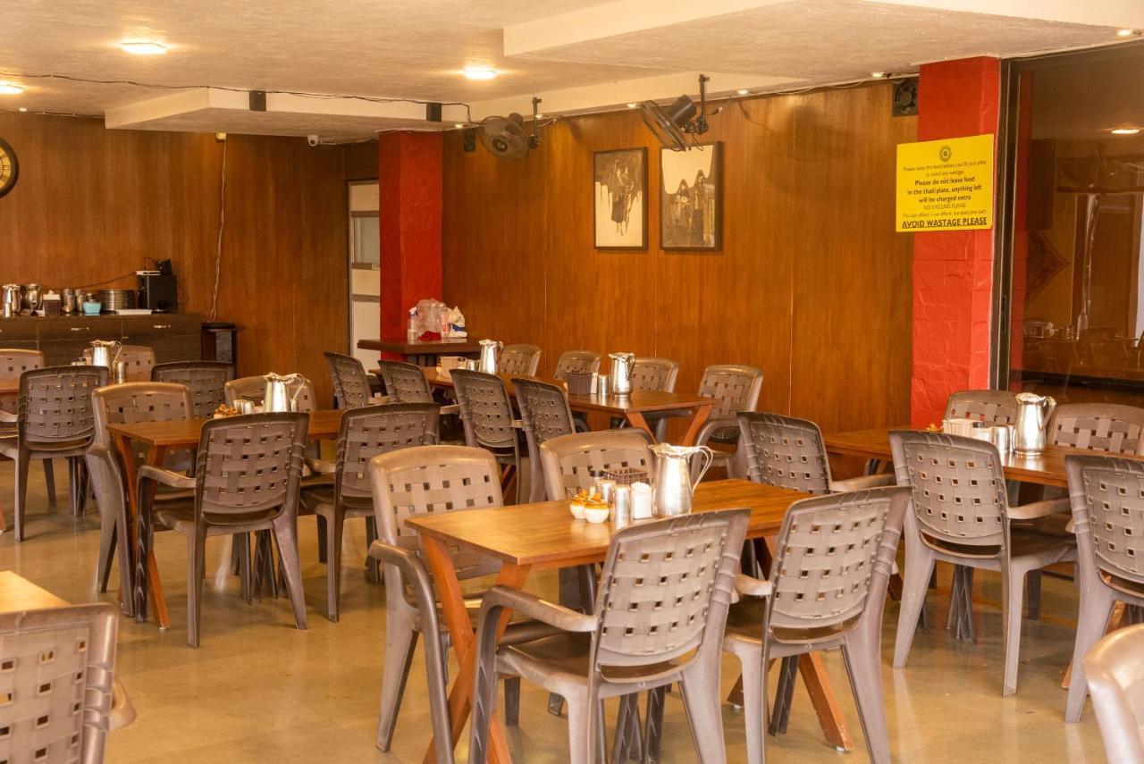 לונבלה Girivihar Holiday Club - Pure Veg מראה חיצוני תמונה