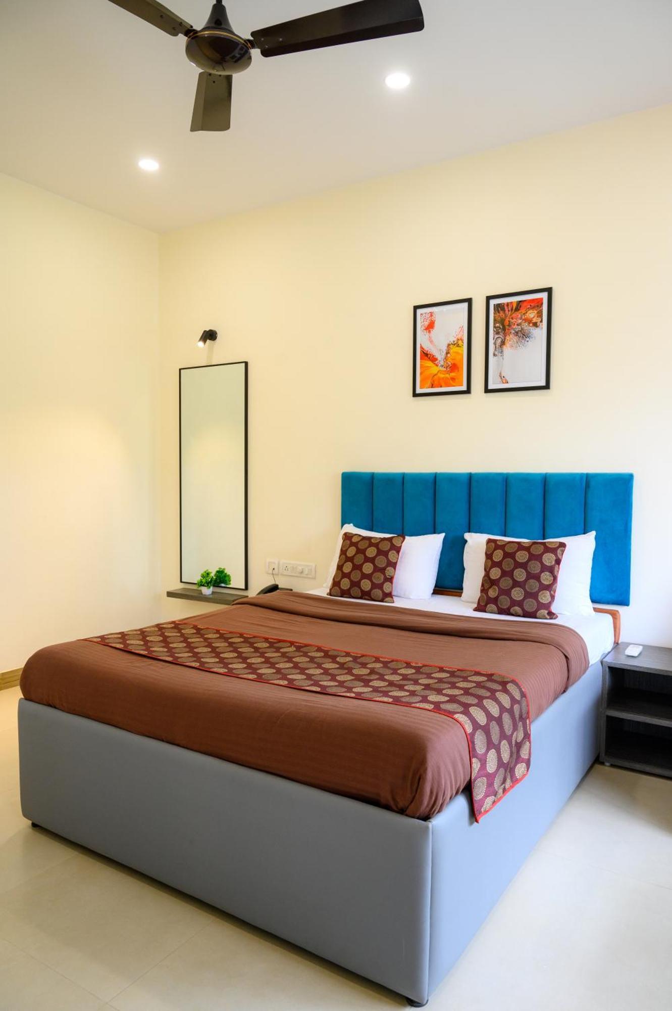לונבלה Girivihar Holiday Club - Pure Veg מראה חיצוני תמונה